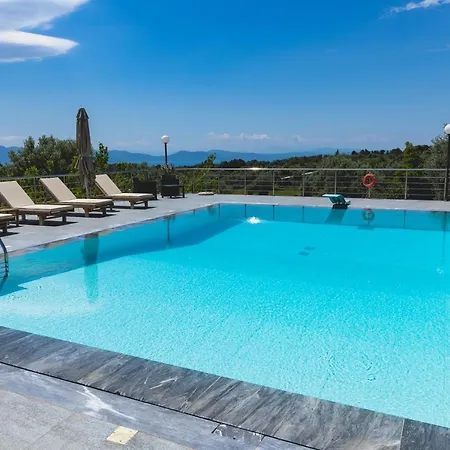 Kouvelia Country Luxury Villa Nerotrivia