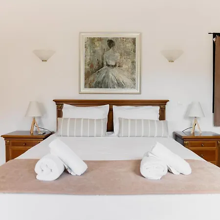 Villa Kouvelia Country Luxury *