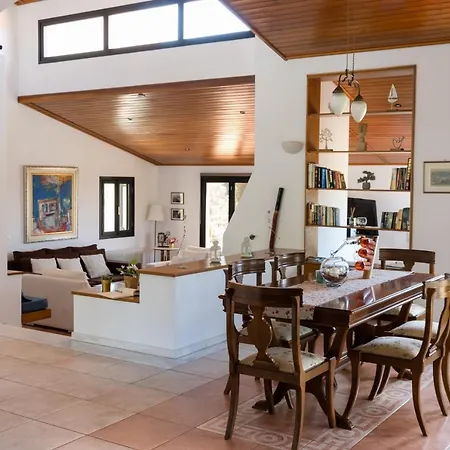 Villa Kouvelia Country Luxury *