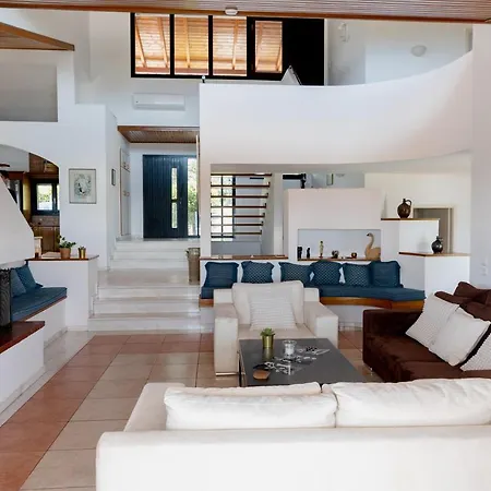 Villa Kouvelia Country Luxury *