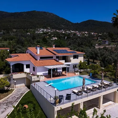 Kouvelia Country Luxury * Nerotrivia