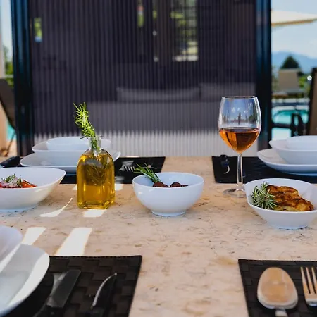Kouvelia Country Luxury Villa Nerotrivia