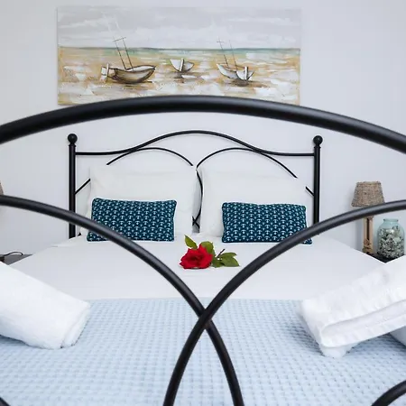 Kouvelia Country Luxury * Nerotrivia