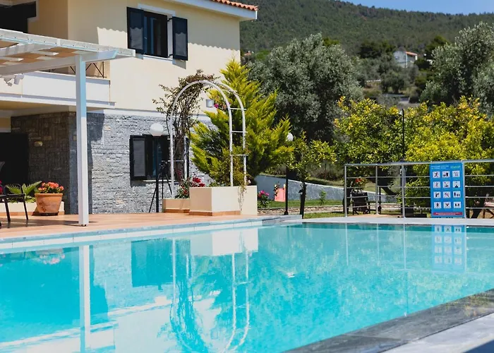 Kouvelia Country Luxury Villa *