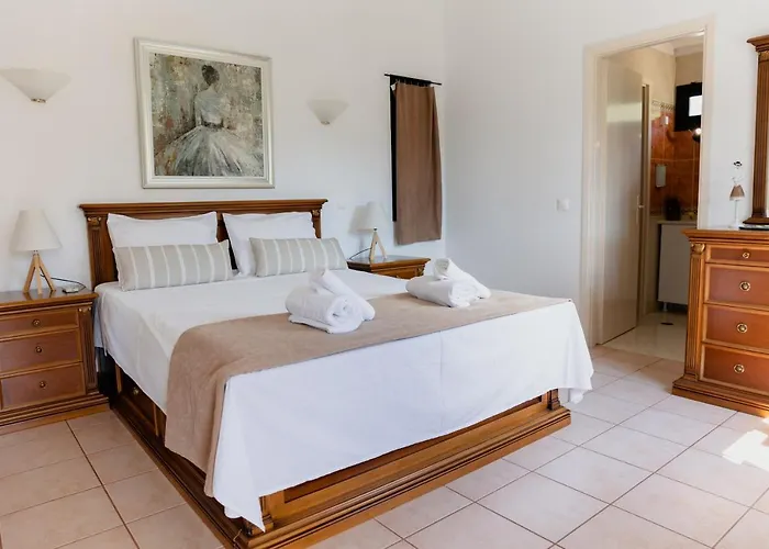 Villa Kouvelia Country Luxury Nerotrivia