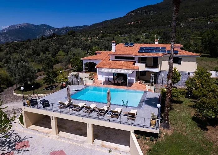 Kouvelia Country Luxury *